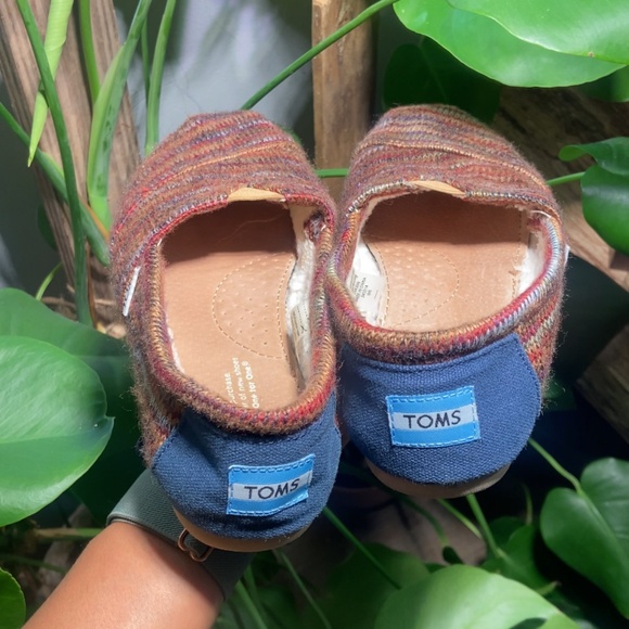 TOMS SLIP ON FUR Multicolor Shearling Lining EVA SOLE W6 - Picture 8 of 9